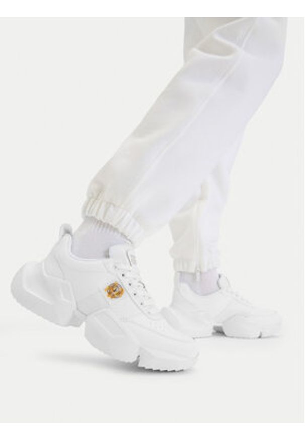 Versace Jeans Couture Sneakersy 80VA3SU8 ZPB80 3 Biały. Kolor: biały. Materiał: skóra