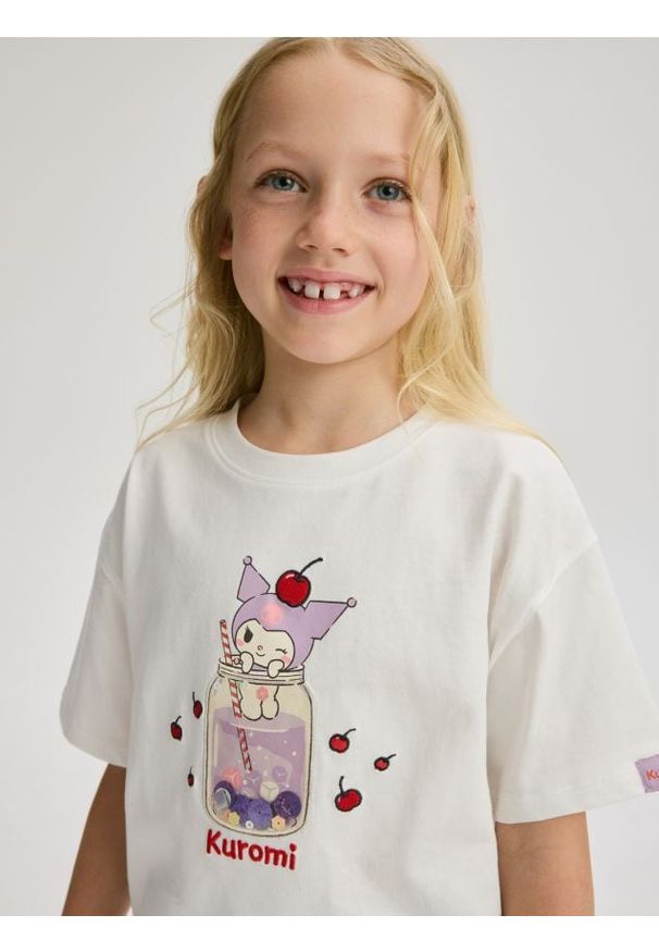 Reserved - T-shirt z aplikacją Kuromi - złamana biel. Materiał: bawełna. Wzór: aplikacja