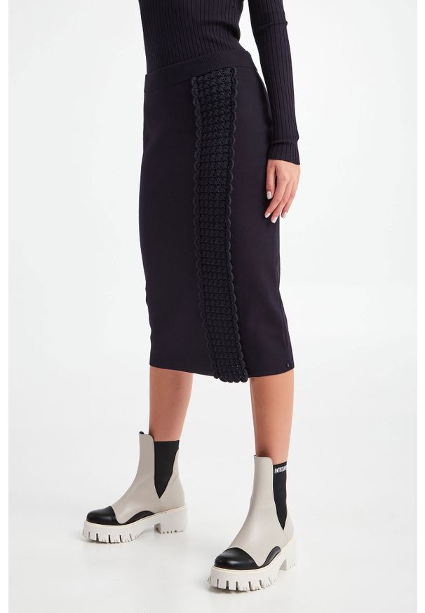 Sportmax Code - SPÓDNICA ZEFIR SPORTMAX CODE. Materiał: koronka. Wzór: ażurowy