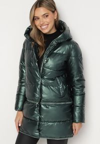 Born2be - Zielona Kurtka z Kapturem i Szerokim Pikowaniem o Regulowanej Długości Ansanna. Okazja: na co dzień. Typ kołnierza: kaptur. Kolor: zielony. Materiał: jeans. Styl: casual #5