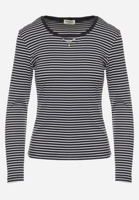 Born2be - Granatowa Bluzka Typu Longsleeve w Paski Ozdobiona Cyrkoniami Ralinella. Okazja: na co dzień. Kolor: niebieski. Materiał: jeans. Długość rękawa: długi rękaw. Wzór: paski, aplikacja. Styl: elegancki, casual, klasyczny #5