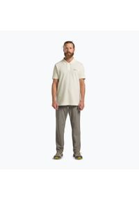 Koszulka polo męska Jack Wolfskin Essential. Typ kołnierza: polo. Kolor: beżowy