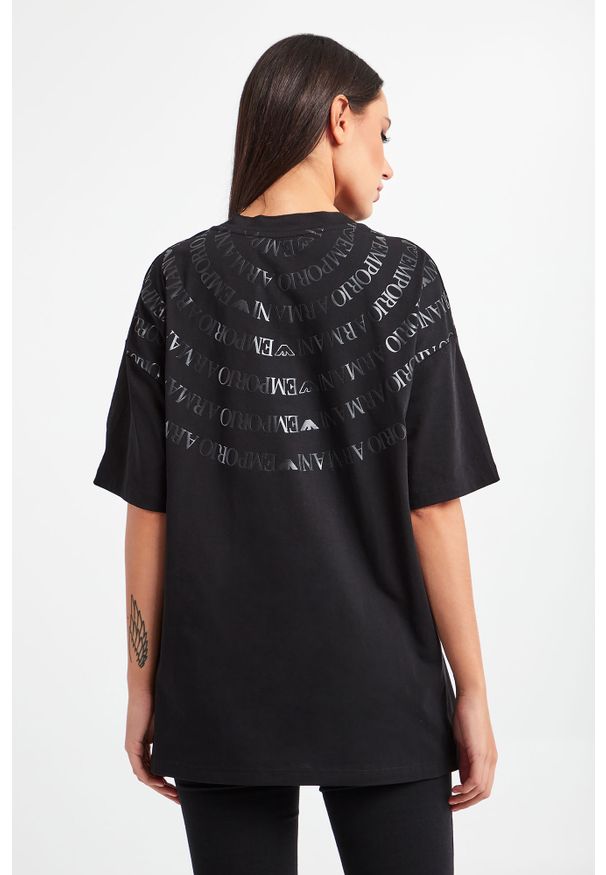 Emporio Armani - T-SHIRT EMPORIO ARMANI. Długość rękawa: krótki rękaw. Długość: krótkie. Wzór: napisy