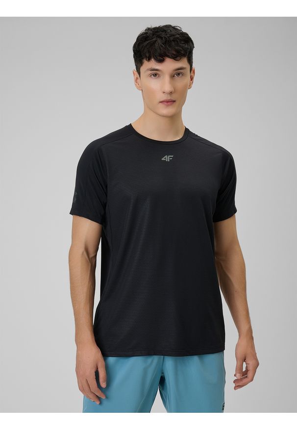 4f - 4F Koszulka treningowa regular szybkoschnąca męska - czarna L. Kolor: czarny. Materiał: skóra, materiał. Sport: fitness