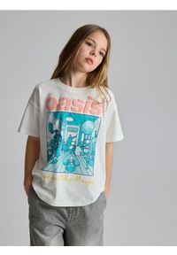 Reserved - T-shirt Oasis - złamana biel. Materiał: bawełna #1