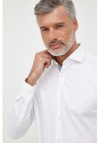 BOSS koszula męska kolor biały slim z kołnierzykiem włoskim. Typ kołnierza: kołnierzyk włoski. Kolor: biały. Materiał: tkanina, materiał. Długość rękawa: długi rękaw. Długość: długie #2