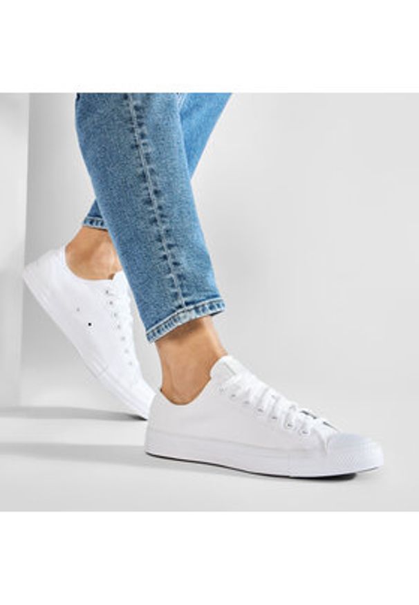 Converse Trampki Chuck Taylor All Star Sp Ox 1U647 Biały. Kolor: biały. Materiał: materiał