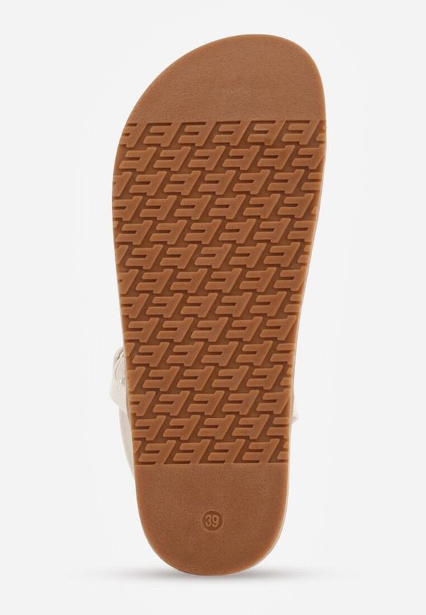 Renee - Beżowe Sandały Japonki na Palec na Platformie z Metaliczną Ozdobą Rinevia. Kolor: beżowy. Materiał: jeans. Wzór: aplikacja. Sezon: lato. Obcas: na platformie. Styl: elegancki