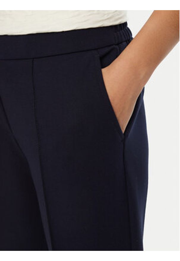 Olsen Chinosy 14002105 Niebieski Slim Fit. Kolor: niebieski. Materiał: wiskoza