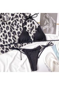 Intica - Bikini wiązane z kółeczkami plażowe regulowane Yablena. Kolor: czarny. Materiał: materiał