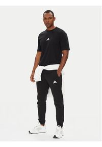 Adidas - adidas T-Shirt Essentials Small Logo JE9024 Czarny Regular Fit. Kolor: czarny. Materiał: bawełna #4