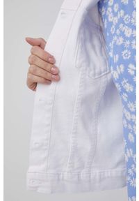 TOMMY HILFIGER - Tommy Hilfiger kurtka jeansowa damska kolor biały przejściowa. Okazja: na co dzień. Kolor: biały. Materiał: jeans. Wzór: gładki. Styl: casual