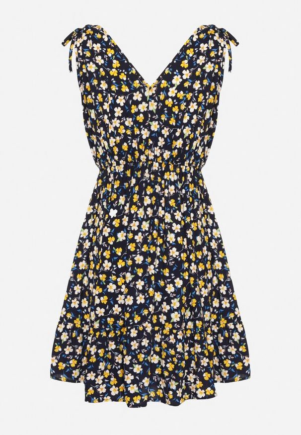 Born2be - Granatowa Rozkloszowana Bawełniana Sukienka w Kwiaty z Gumką w Pasie Evieles. Okazja: na spacer, na co dzień. Typ kołnierza: dekolt w kształcie V. Kolor: niebieski. Materiał: bawełna. Wzór: kwiaty. Sezon: wiosna, lato. Styl: casual, klasyczny
