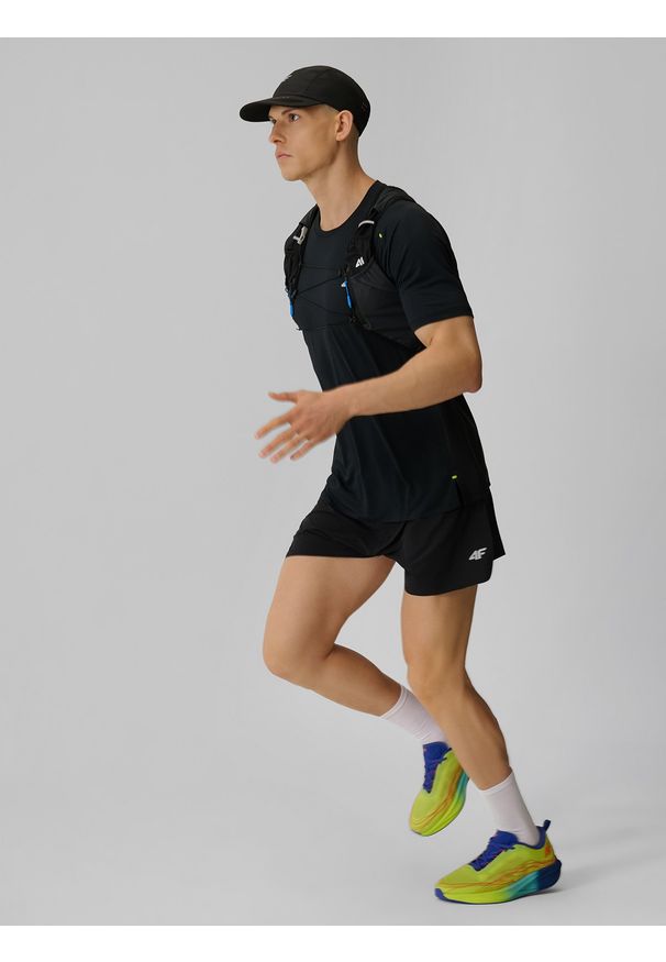 4f - 4F Koszulka do biegania szybkoschnąca męska - czarna M. Kolor: czarny. Materiał: materiał, włókno. Długość: długie. Sport: bieganie, fitness