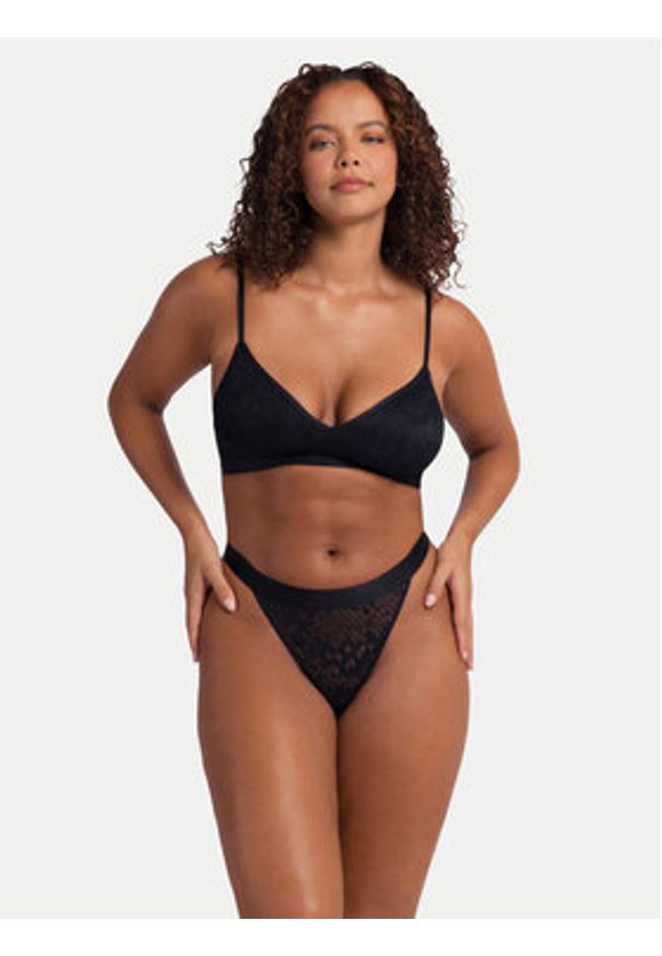 Dorina Komplet stringów Vera FXST0008ME028 Kolorowy. Materiał: syntetyk. Wzór: kolorowy