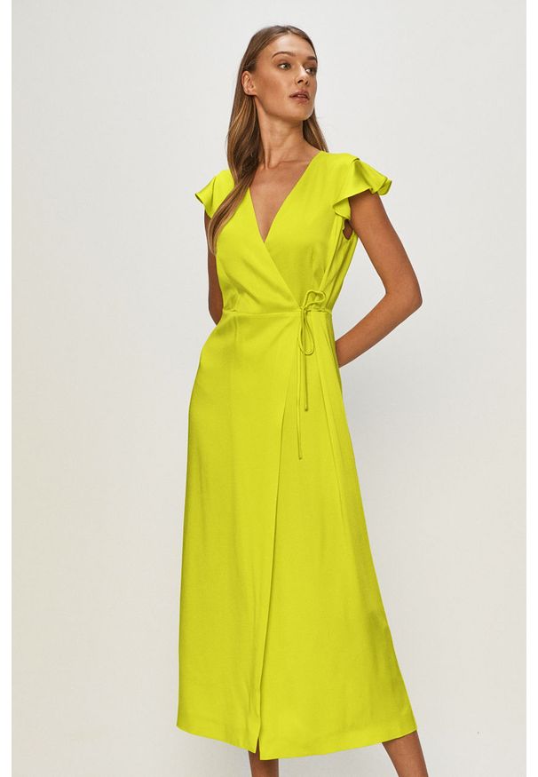 TwinSet - Twinset - Sukienka. Kolor: żółty, zielony, wielokolorowy. Materiał: tkanina, poliester, wiskoza. Długość rękawa: krótki rękaw. Wzór: gładki. Typ sukienki: rozkloszowane. Styl: klasyczny. Długość: maxi