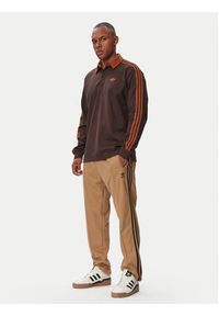 Adidas - adidas Bluza 3-Stripes Rugby Longsleeve Polo KE4112 Brązowy Regular Fit. Typ kołnierza: polo. Kolor: brązowy. Materiał: bawełna. Długość rękawa: długi rękaw #5