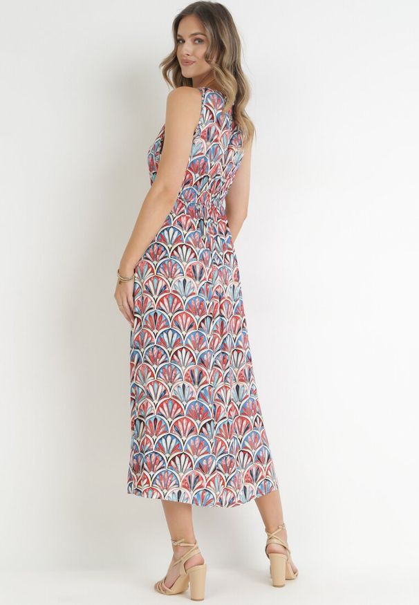 Born2be - Czerwona Sukienka z Wiskozy w Stylu Boho z Gumką w Pasie Lostti. Kolor: czerwony. Materiał: wiskoza. Sezon: lato. Typ sukienki: rozkloszowane. Styl: boho