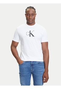 Calvin Klein Jeans T-Shirt Center Monogram LV04RC857G Biały Regular Fit. Kolor: biały. Materiał: bawełna