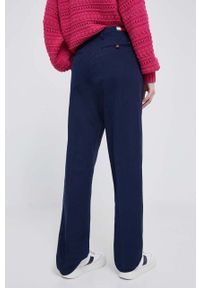 TOMMY HILFIGER - Tommy Hilfiger spodnie bawełniane x Shawn Mendes kolor granatowy szerokie high waist. Stan: podwyższony. Kolor: niebieski. Materiał: bawełna #4