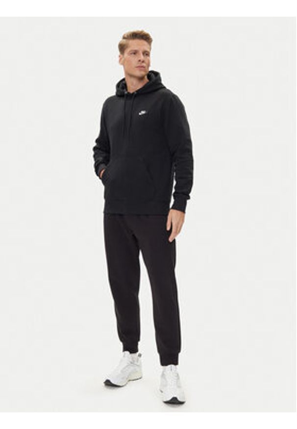 Nike Bluza Club Ft FN3859 Czarny Regular Fit. Kolor: czarny. Materiał: bawełna