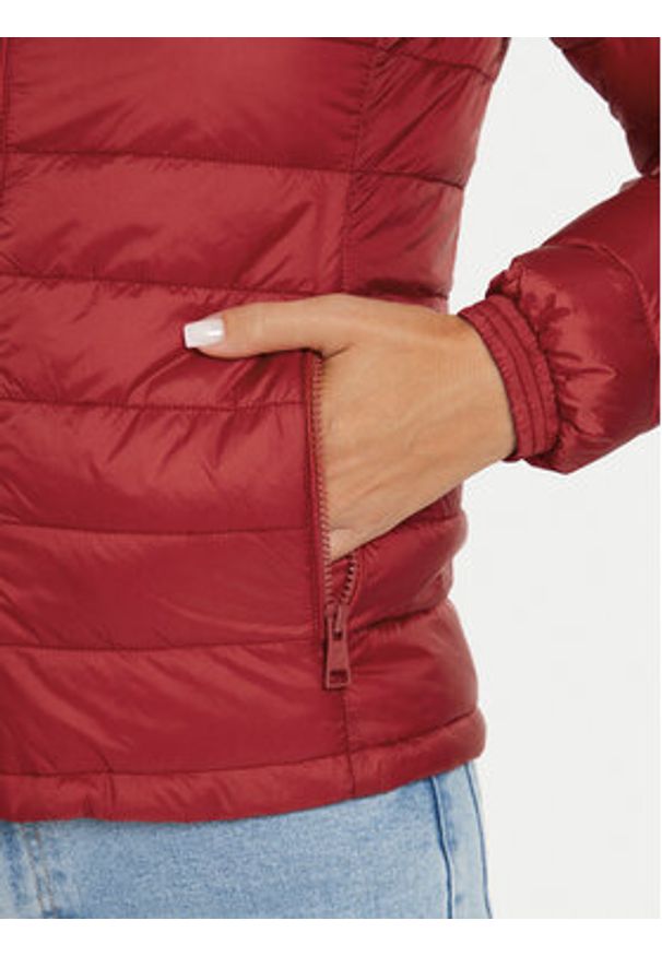 Guess Kurtka puchowa W4YL00 WG922 Czerwony Regular Fit. Kolor: czerwony. Materiał: syntetyk