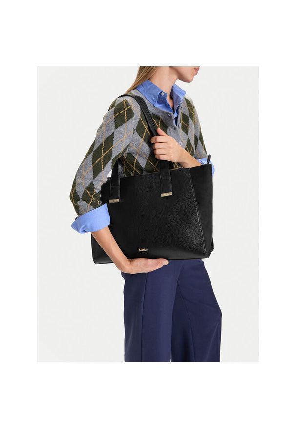 Torebka MEXX. Kolor: czarny