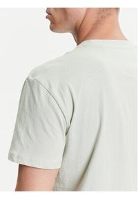 Tommy Jeans T-Shirt Dna Flag DM0DM21941 Zielony Regular Fit. Kolor: zielony. Materiał: bawełna #2