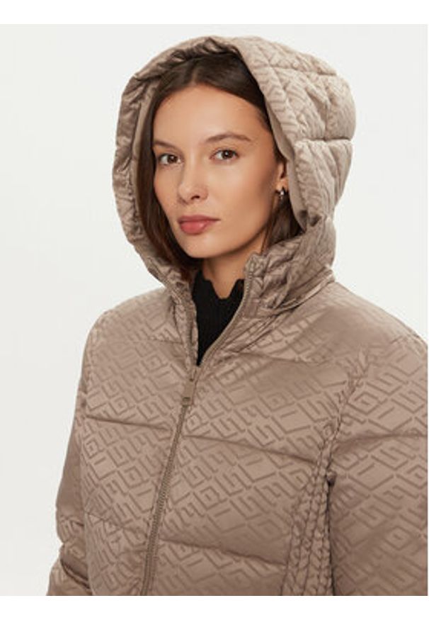 Guess Kurtka zimowa Seline W4BL58 WGL72 Brązowy Regular Fit. Kolor: brązowy. Materiał: syntetyk. Sezon: zima