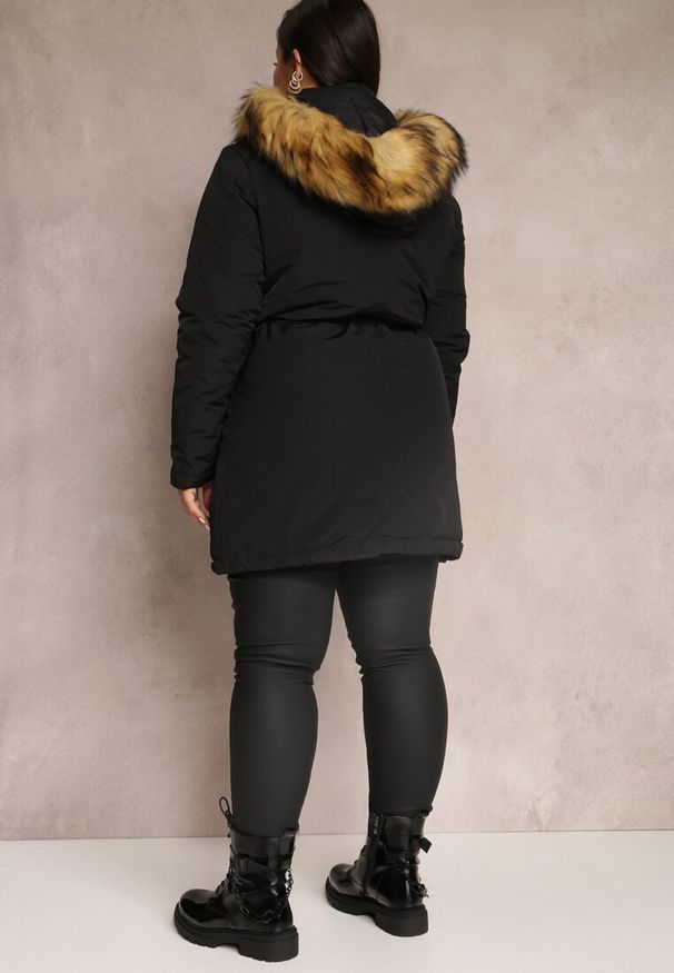 Renee - Czarna Kurtka Parka Dwustronna Deyu. Okazja: na co dzień. Kolor: czarny. Materiał: futro, tkanina, jeans. Sezon: jesień, zima. Styl: elegancki, casual
