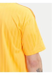 Adidas - adidas T-Shirt adicolor JP1027 Żółty Loose Fit. Kolor: żółty. Materiał: syntetyk #3