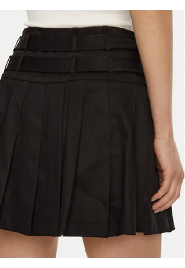 Guess Spódnica mini W5RD75 WGXM2 Czarny Regular Fit. Kolor: czarny. Materiał: syntetyk