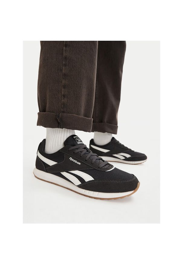 Sneakersy Reebok. Kolor: czarny