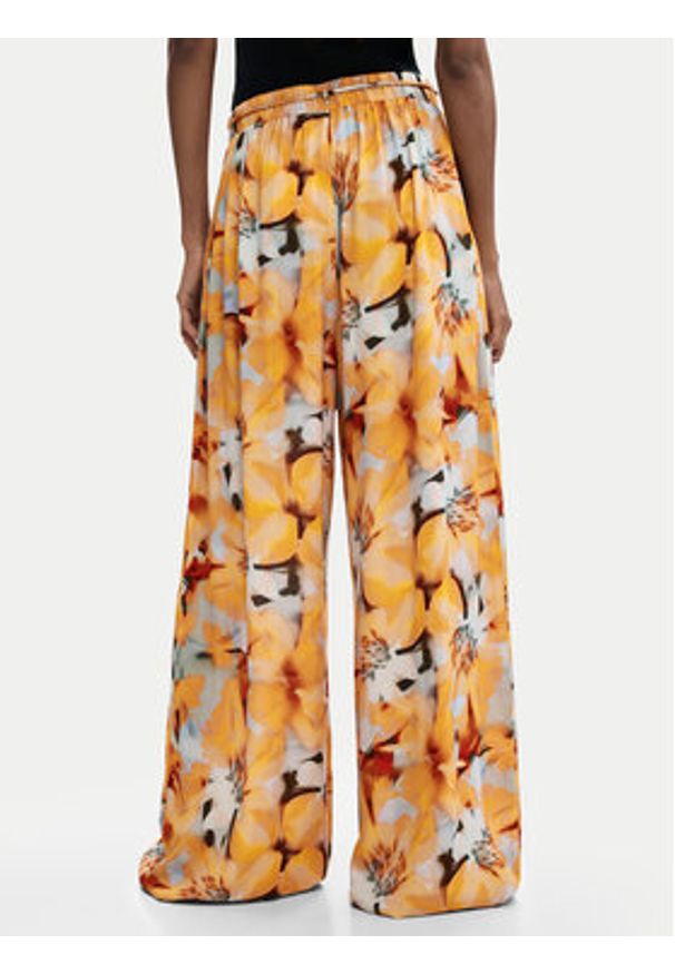 Desigual Spodnie materiałowe Pant Preston 26SWPW38 Pomarańczowy Relaxed Fit. Kolor: pomarańczowy. Materiał: wiskoza