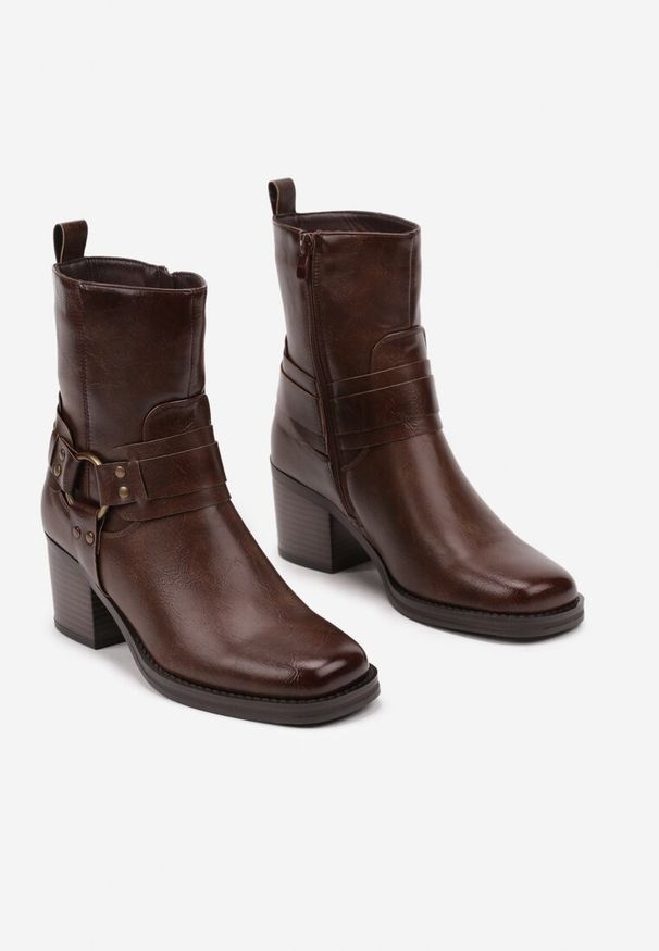 Renee - Ciemnobrązowe Botki na Słupku w Stylu Kowbojek z Klamrami Irivaria. Okazja: na co dzień. Zapięcie: klamry. Kolor: brązowy. Materiał: jeans. Obcas: na słupku. Styl: boho, casual