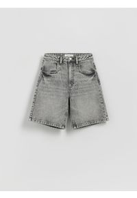 Reserved - Jeansowe bermudy - jasnoszary. Kolor: szary. Materiał: jeans #1