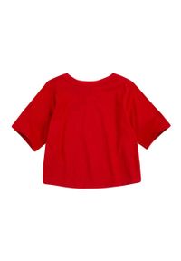 Levi's® - Levi's T-shirt dziecięcy kolor czerwony. Okazja: na spotkanie biznesowe. Kolor: czerwony. Materiał: dzianina. Długość rękawa: krótki rękaw. Długość: krótkie. Wzór: nadruk. Styl: biznesowy