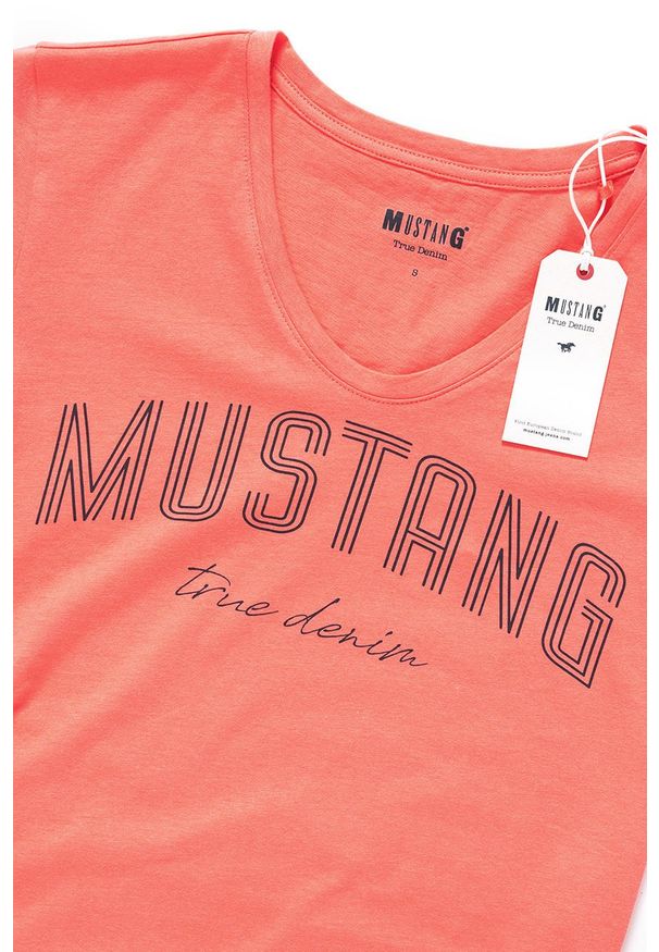 Mustang - MUSTANG T SHIRT DAMSKI Alexia C Print Porcelain Rose 1009392 8204. Wzór: nadruk