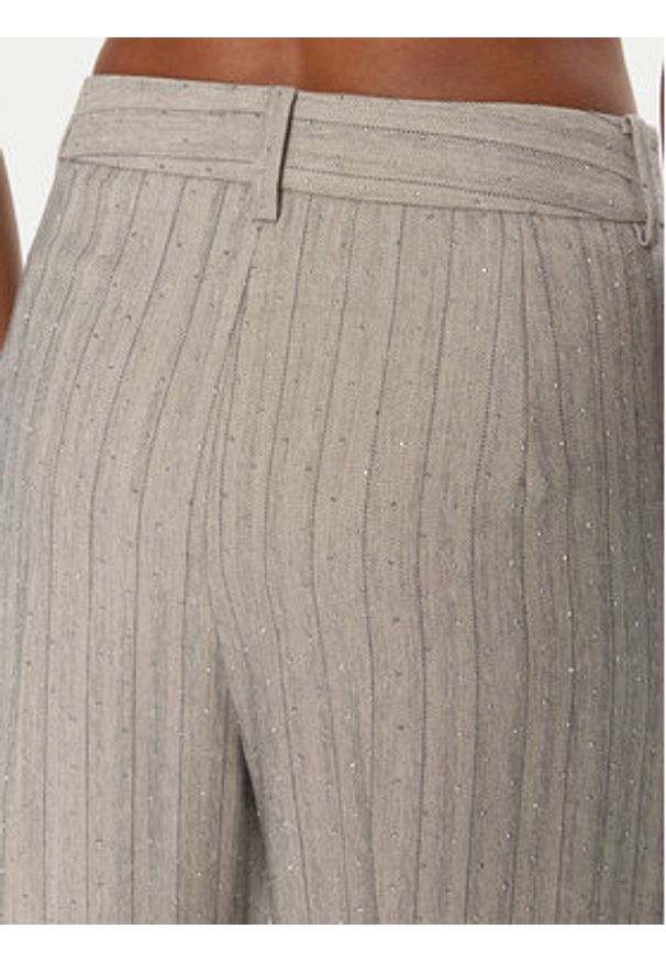 Munthe Spodnie materiałowe 244142224410 Szary Regular Fit. Kolor: szary. Materiał: syntetyk