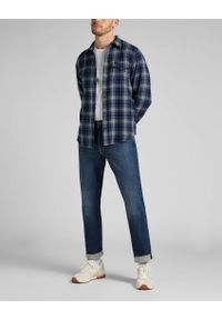 Lee - LEE CLEAN WESTERN MĘSKA KOSZULA W KRATĘ ANTHEM BLUE L66RDH21 112322655. Okazja: na co dzień. Materiał: bawełna, skóra, jeans. Długość rękawa: bez rękawów. Długość: krótkie. Sezon: zima, lato. Styl: casual, elegancki, klasyczny #2