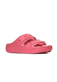 Klapki damskie Crocs Classic Cozzzy. Kolor: różowy. Materiał: syntetyk, materiał