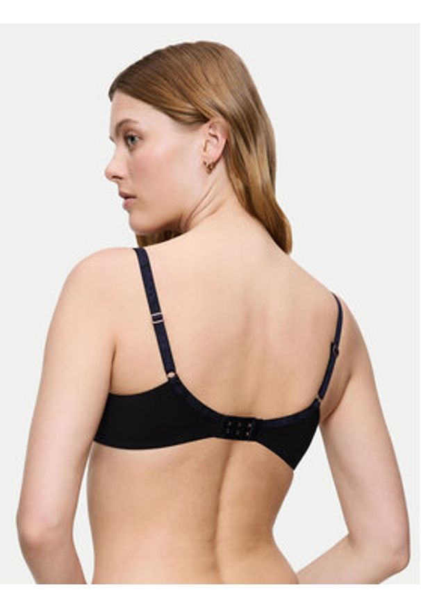 Triumph Biustonosz balkonetka Wild Gardenia Florale 10224879 Czarny. Kolor: czarny. Materiał: lyocell