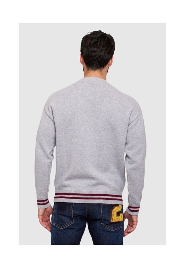 DSQUARED2 Szary sweter męski z granatowym logo. Kolor: szary. Materiał: wełna. Wzór: aplikacja