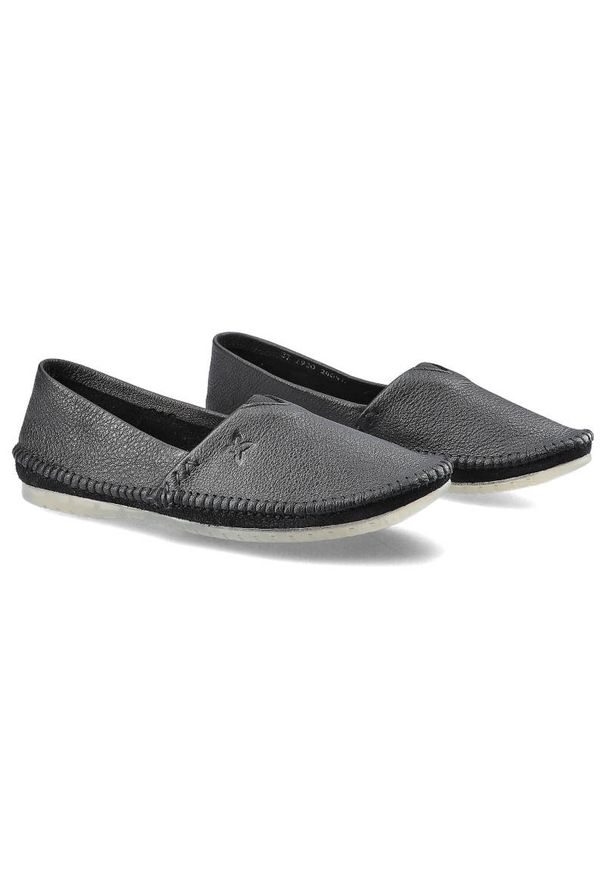 Czarne Baleriny Maciejka Damskie Skórzane Buty. Okazja: na co dzień. Kolor: czarny. Materiał: skóra. Szerokość cholewki: normalna. Styl: klasyczny, casual, elegancki