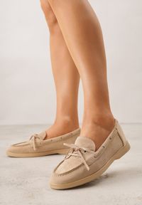 Renee - Ciemnobeżowe Mokasyny ze Sznurkiem i Kokardą Samiphia. Okazja: na co dzień. Kolor: beżowy. Materiał: jeans. Styl: casual, elegancki #1