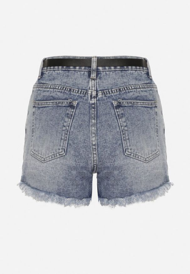 Born2be - Jasnoniebieskie Jeansowe Szorty z Wysokim Stanem Ozdobione Przetarciami z Paskiem z Ekoskóry Tiamathia. Okazja: na co dzień. Stan: podwyższony. Kolor: niebieski. Materiał: jeans. Wzór: aplikacja. Sezon: lato. Styl: casual, elegancki, sportowy