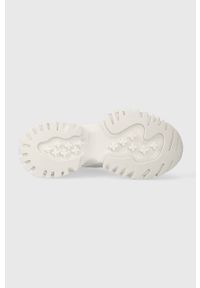 Steve Madden sneakersy Tailgate kolor biały SM11002661. Nosek buta: okrągły. Zapięcie: sznurówki. Kolor: biały. Materiał: guma. Obcas: na platformie #5
