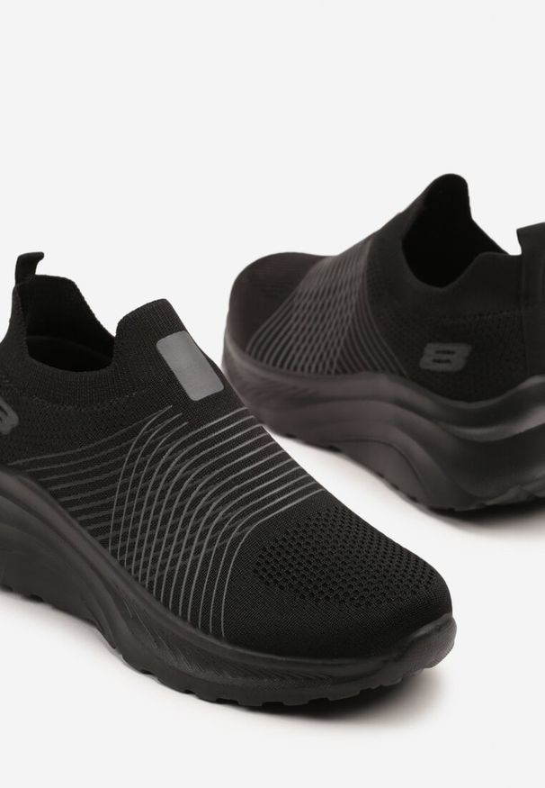 Renee - Czarne Buty Sportowe Sneakersy na Tłoczonej Platformie z Elastyczną Cholewką Velmio. Okazja: na co dzień. Kolor: czarny. Materiał: jeans. Szerokość cholewki: normalna. Obcas: na platformie