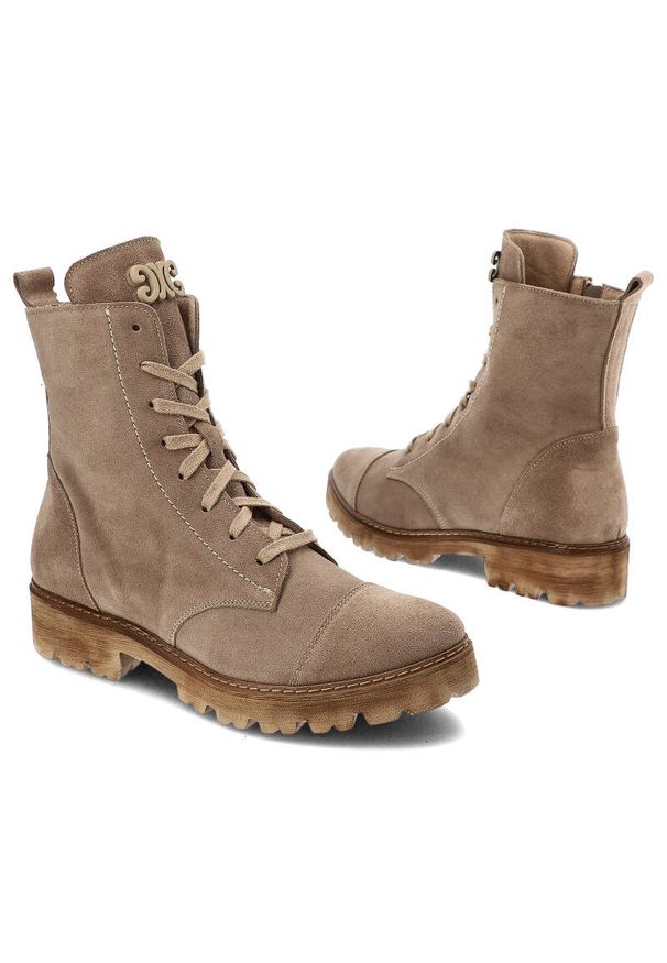 Beżowe Botki Armodo Modne Buty Na Jesień. Okazja: na co dzień. Zapięcie: sznurówki. Kolor: beżowy. Materiał: skóra. Sezon: jesień. Obcas: na obcasie. Styl: casual. Wysokość obcasa: średni