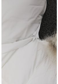 Calvin Klein - Kurtka. Kolor: biały. Materiał: futro #7